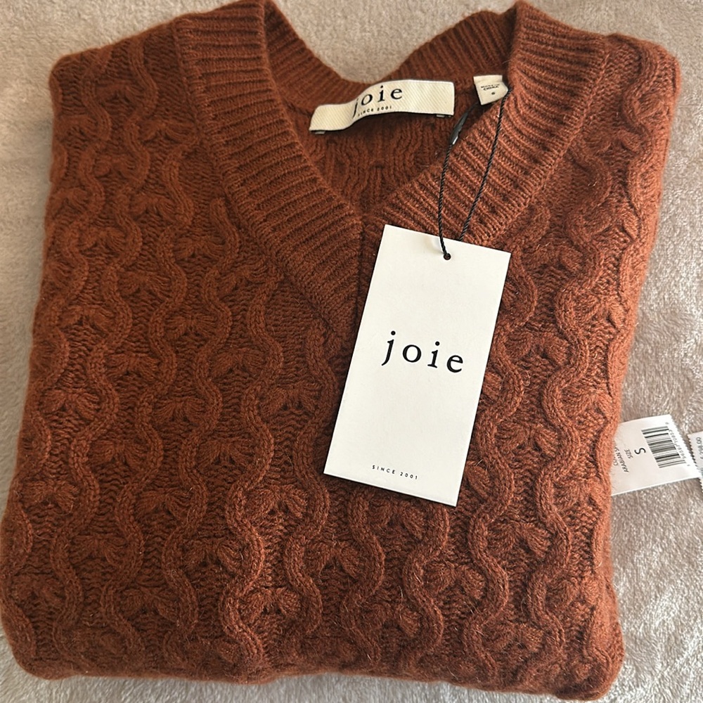 Joie “STUNNING” Luxurious Cashmere/Wool “Kerrison“ V Neck, Cable Sweater (S) NWT